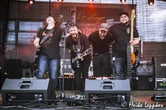 2025-08-02-Der-Luger-Und-Die-Richtigen-Leute-@-Red-Balloon-DSC02603