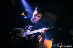 2025-11-08-True-Voodoo-@-Die-Roehre-DSC02210