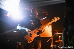 2025-11-08-True-Voodoo-@-Die-Roehre-DSC02300