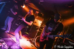 2025-11-08-True-Voodoo-@-Die-Roehre-DSC02372