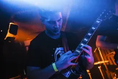 2025-11-08-True-Voodoo-@-Die-Roehre-DSC02404